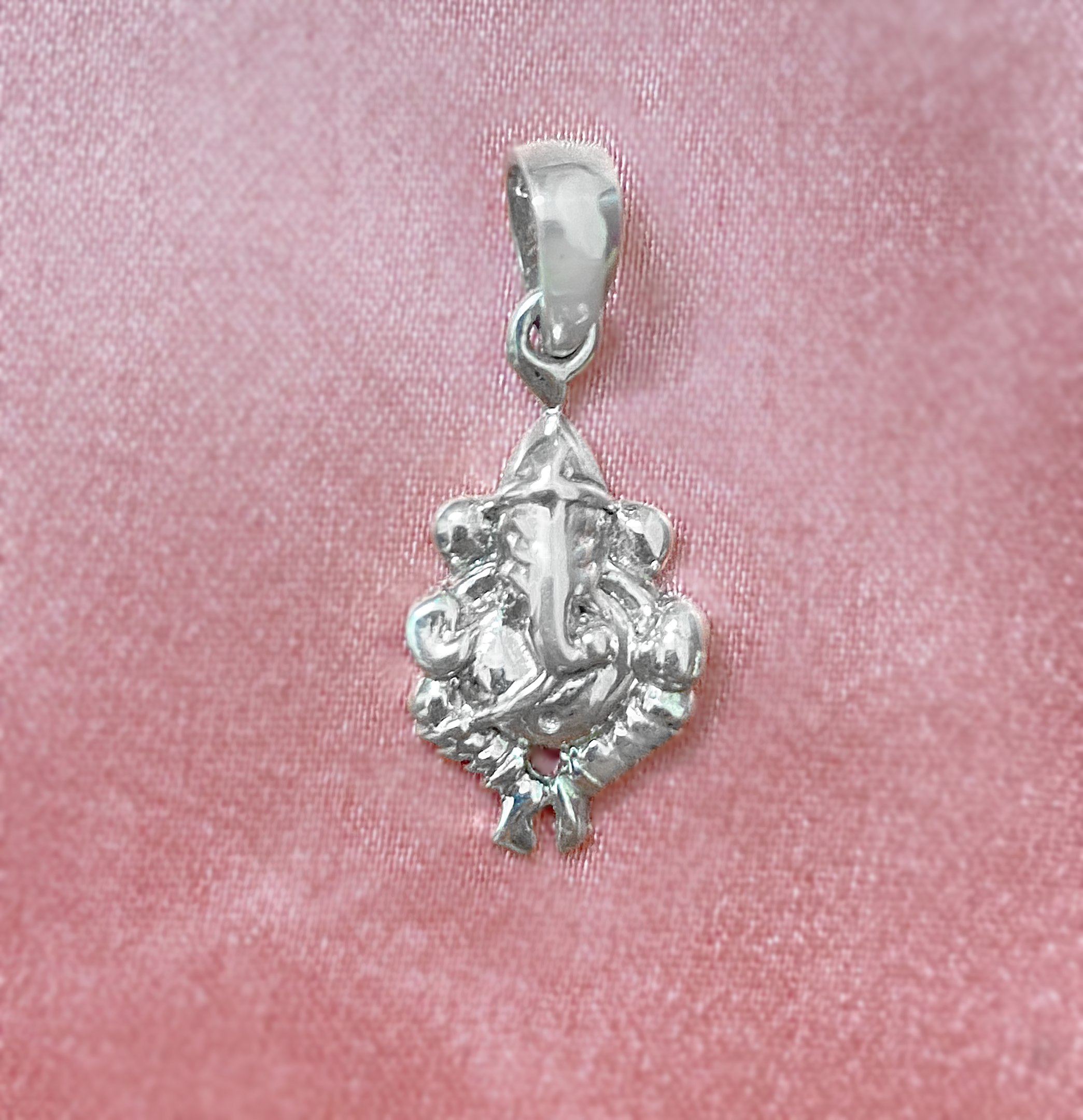 sterling silver lord ganesha pendant charm, 1.7g sterling silver lord ganesha pendant charm, 1.7g